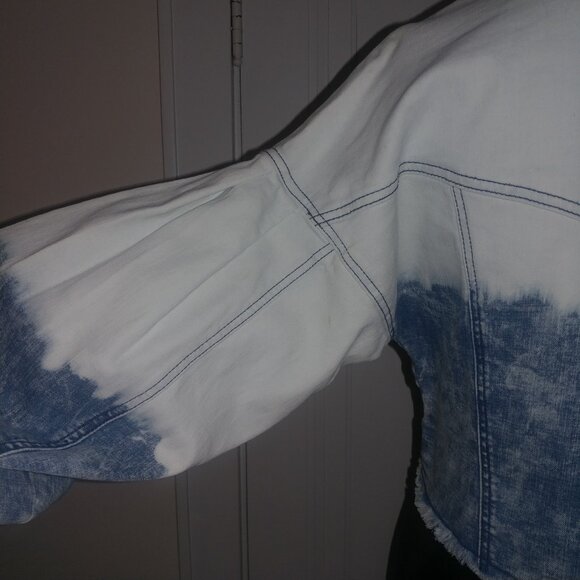 INC International Concepts: 2-Tone Crop Denim Jacket W/Balloon Sleeves - Size S - Picture 6 of 9